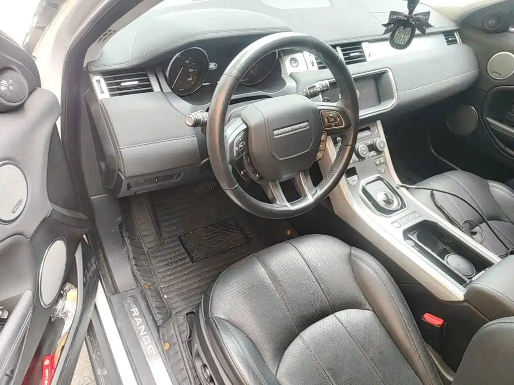 Land Rover Evoque 2019 — фото 16