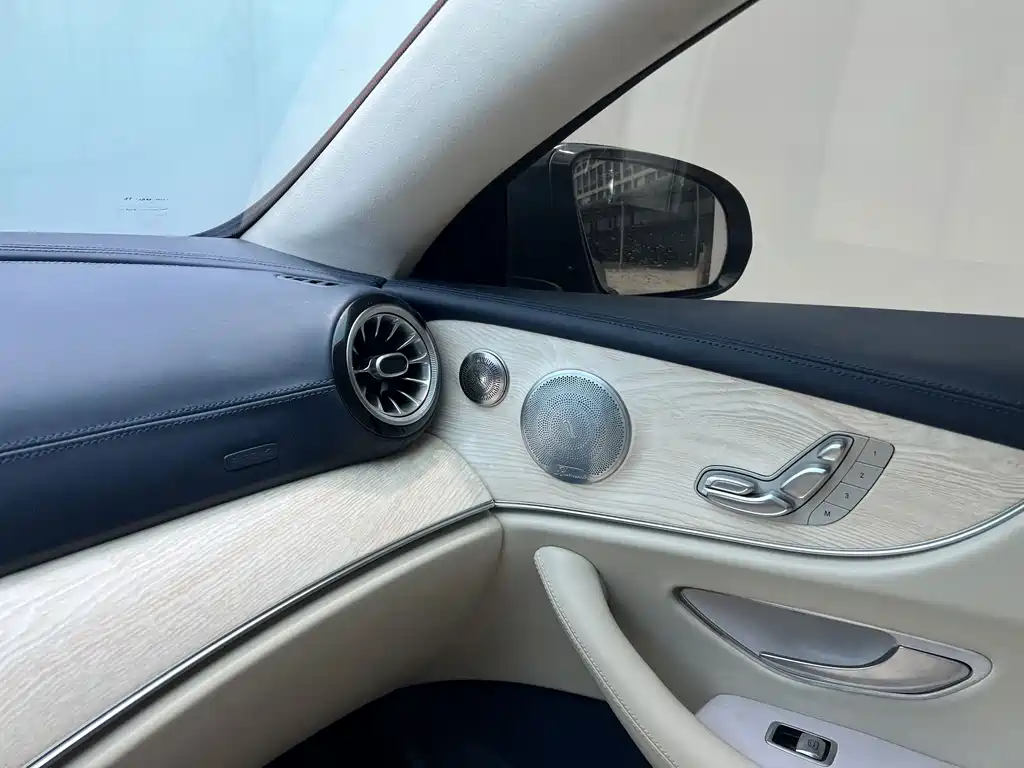 Mercedes-Benz E-Class 2018 — фото 8