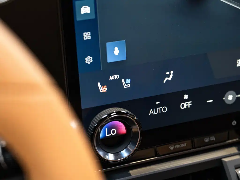 Lexus ES 2025 — фото 16