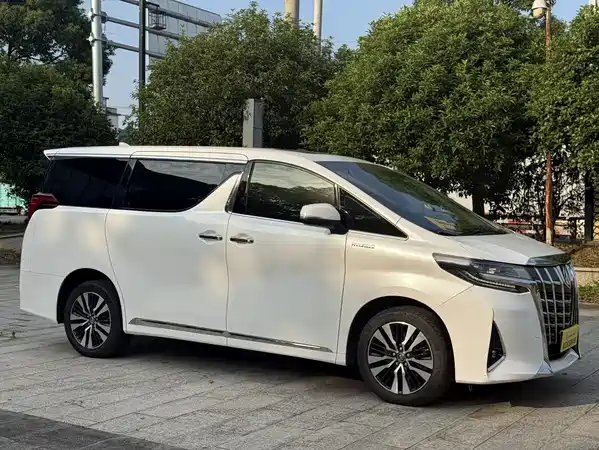 Toyota Alphard 2018