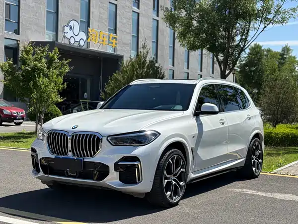 BMW X5 2023