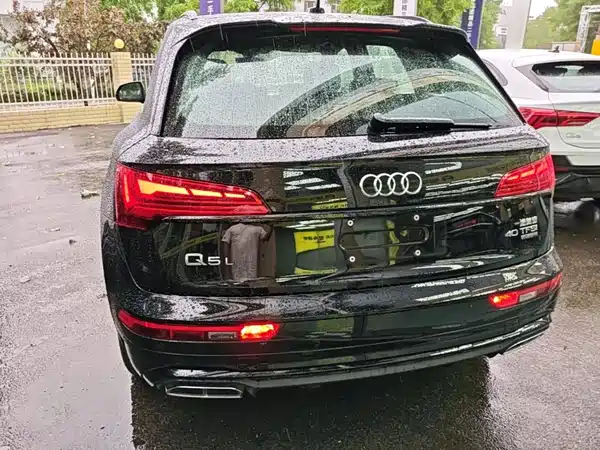 Audi Q5L 2025