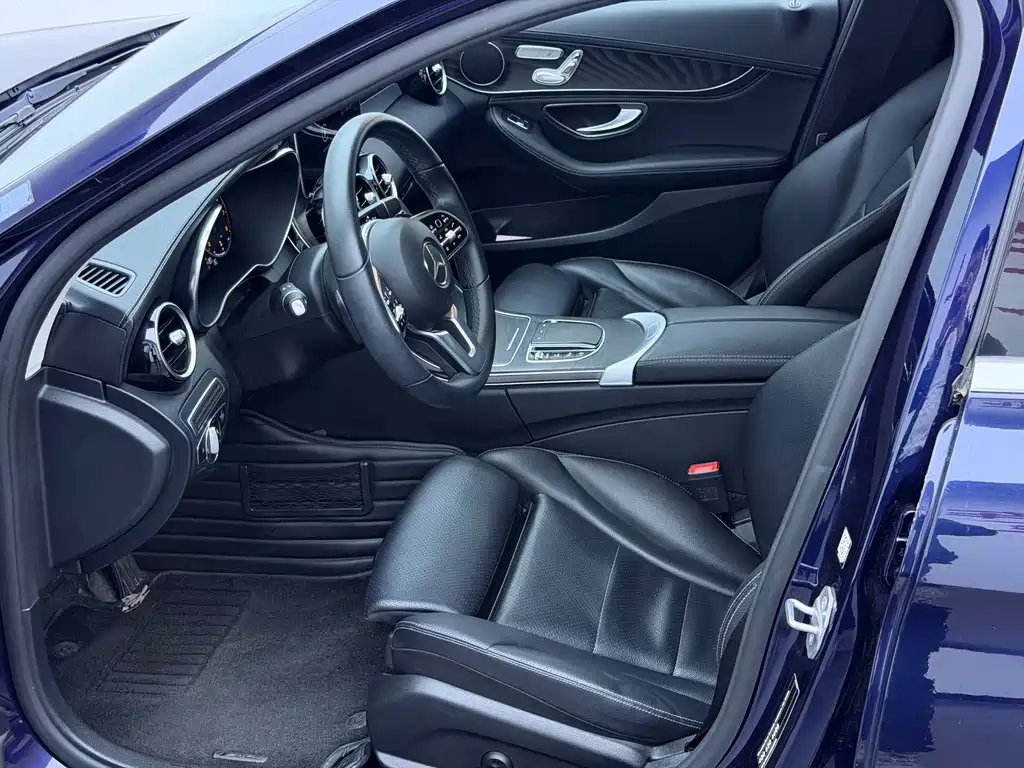 Mercedes-Benz C-Class 2019 — фото 4