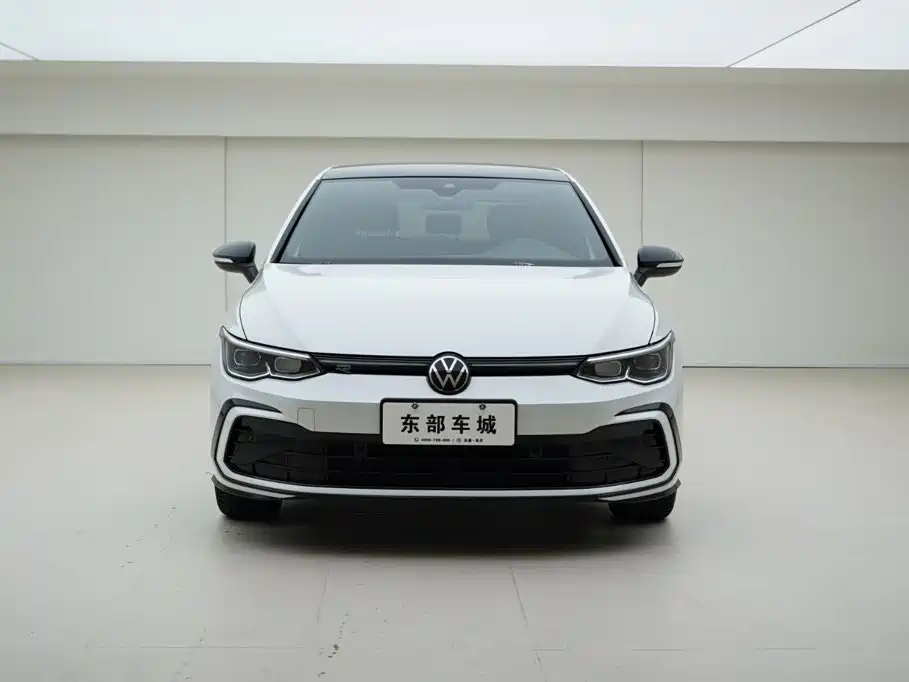 Volkswagen Golf 2024