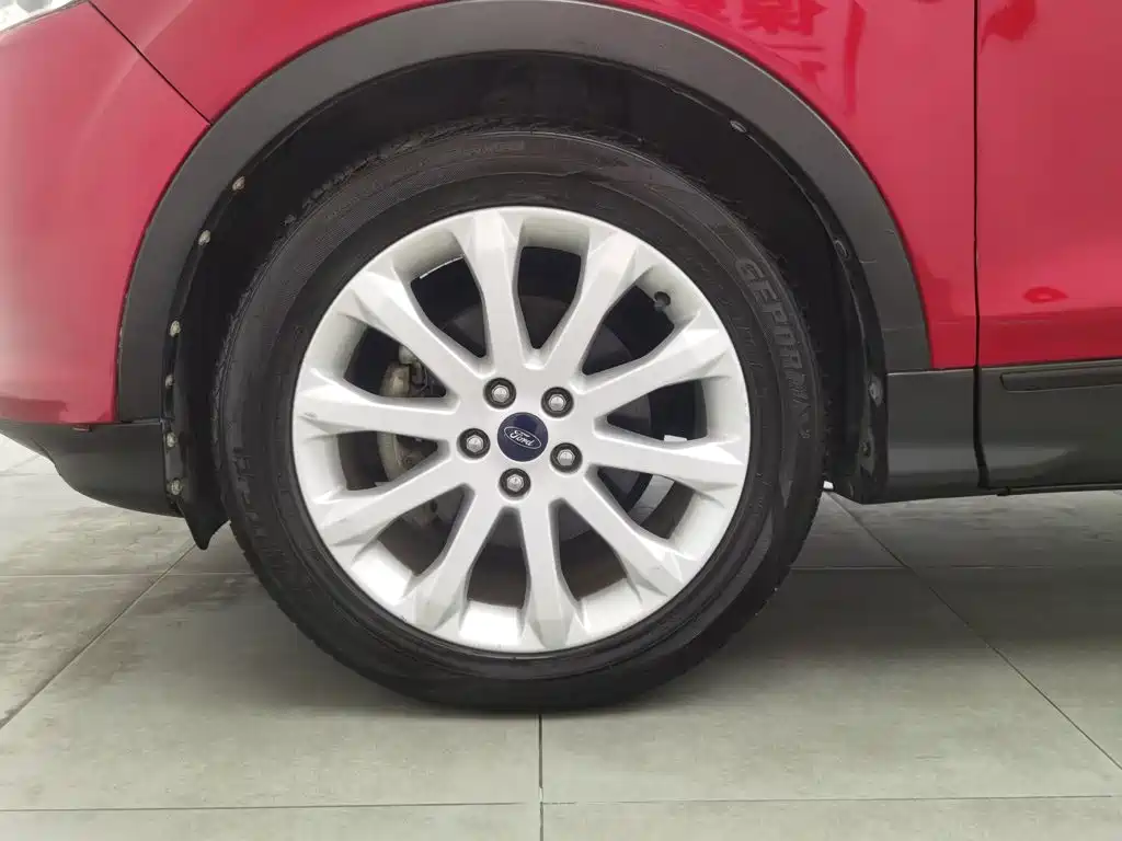 Ford Kuga 2014 — фото 17
