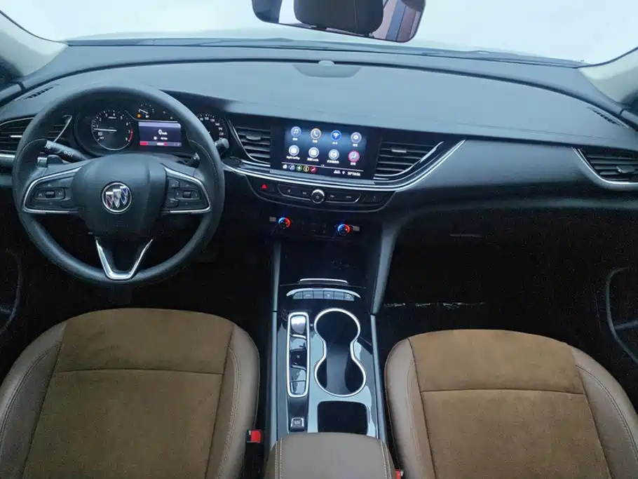 Buick Regal 2022 — фото 12