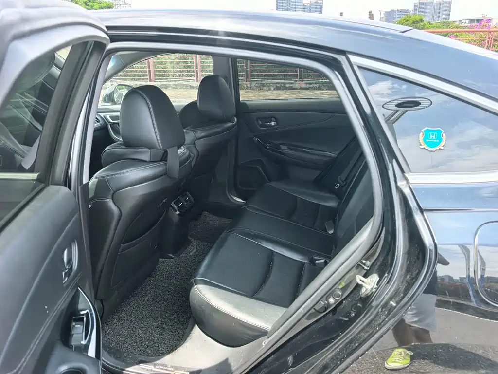 Honda Spirior 2015 — фото 14