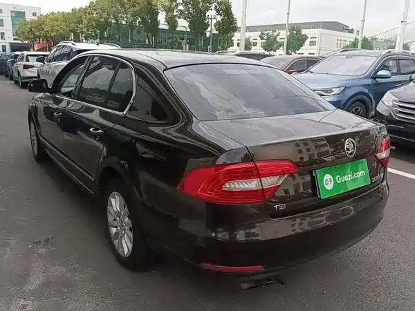 Skoda Superb 2015