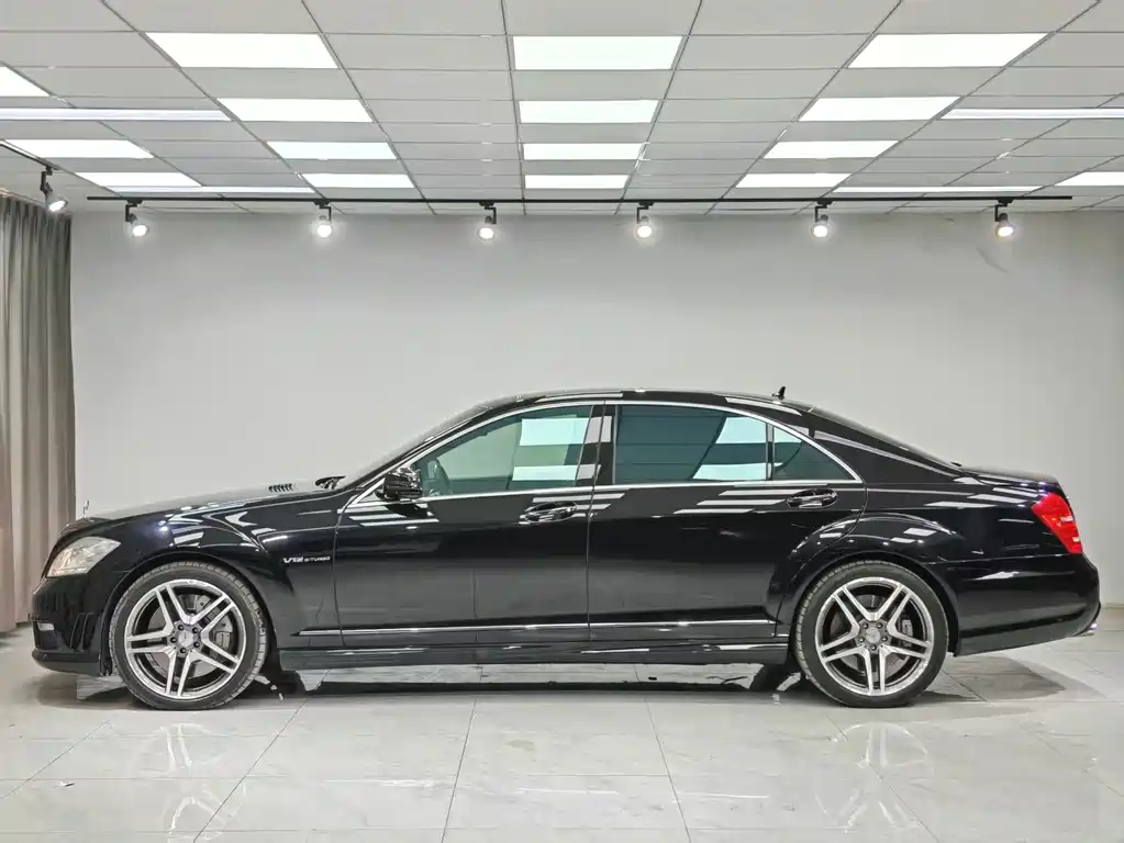 Mercedes-Benz S-Class AMG 2010 — фото 3