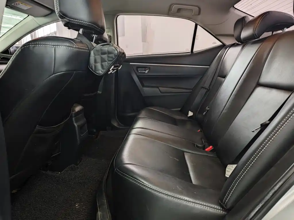 Toyota Corolla 2019 — фото 10