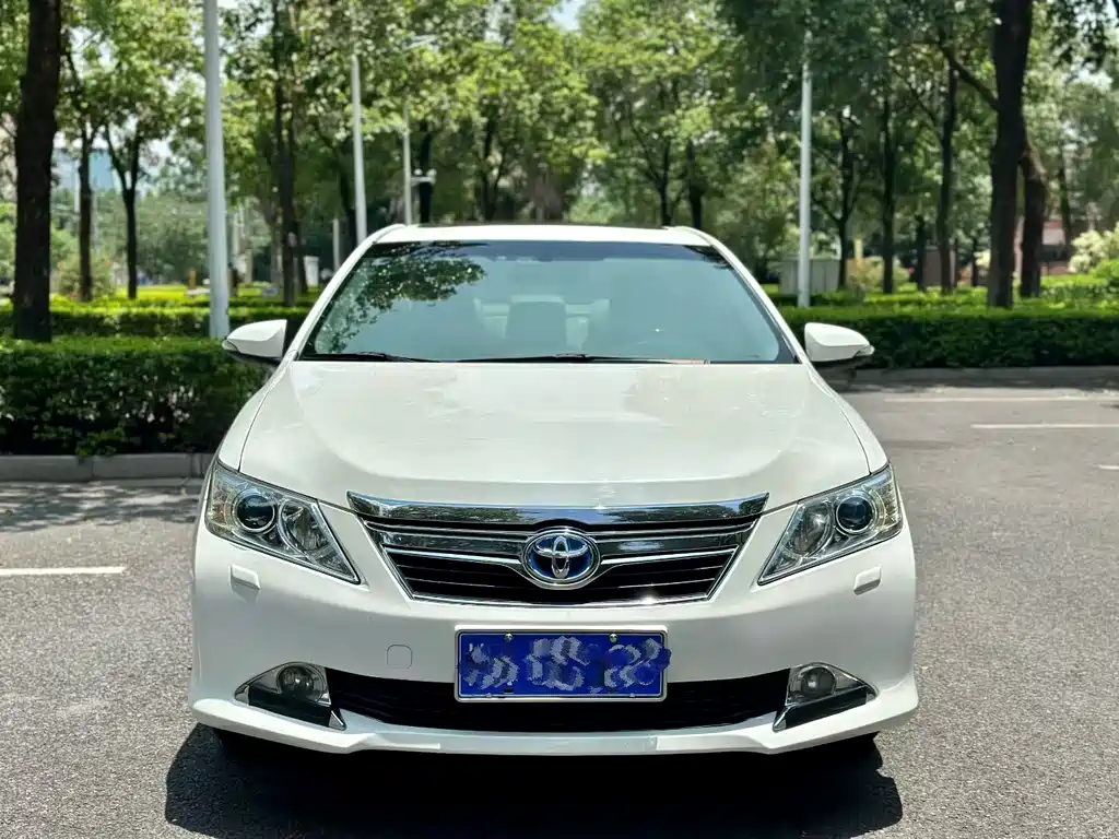 Toyota Camry 2013 — фото 2