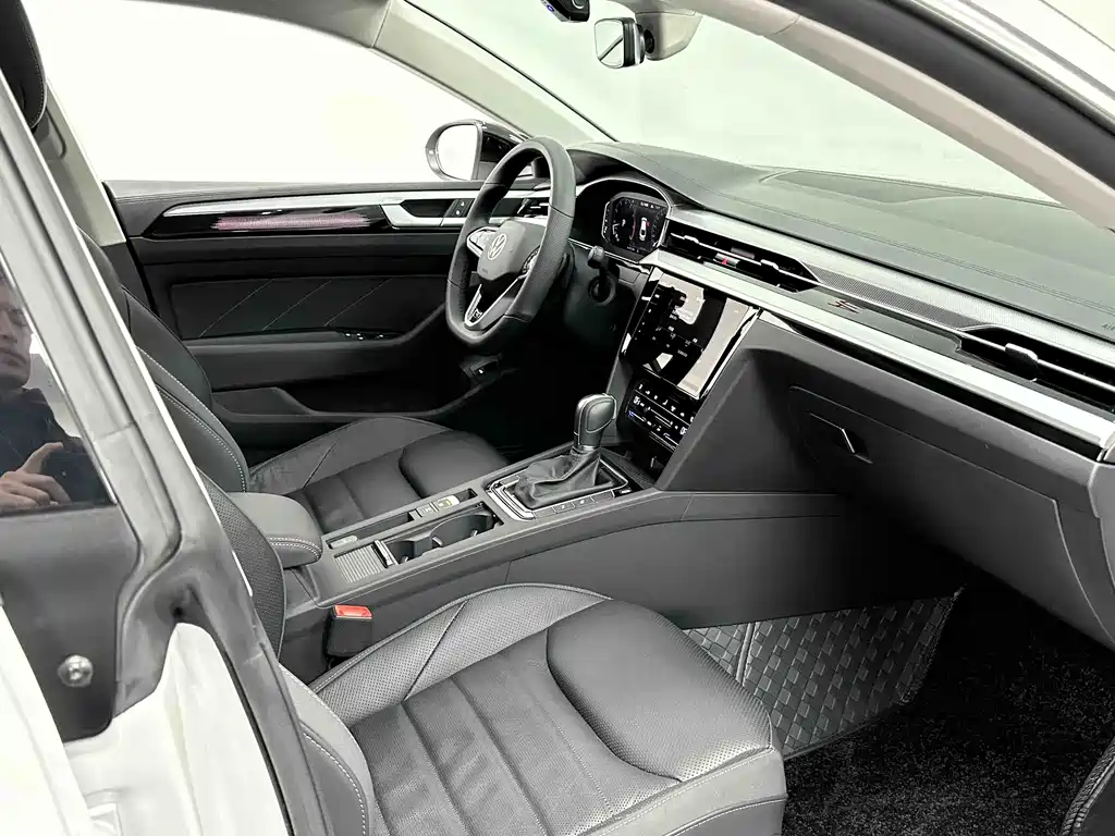 Volkswagen CC 2025 — фото 12