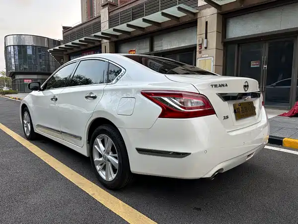 Nissan Teana 2015