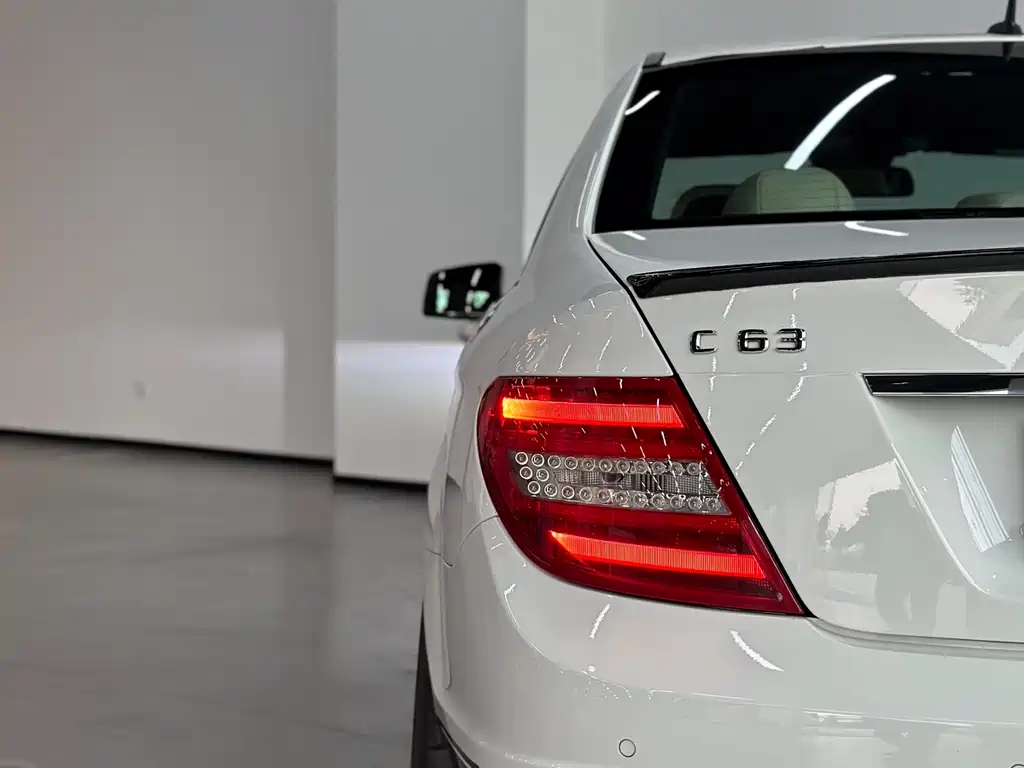 Mercedes-Benz C-Class AMG 2014 — фото 24