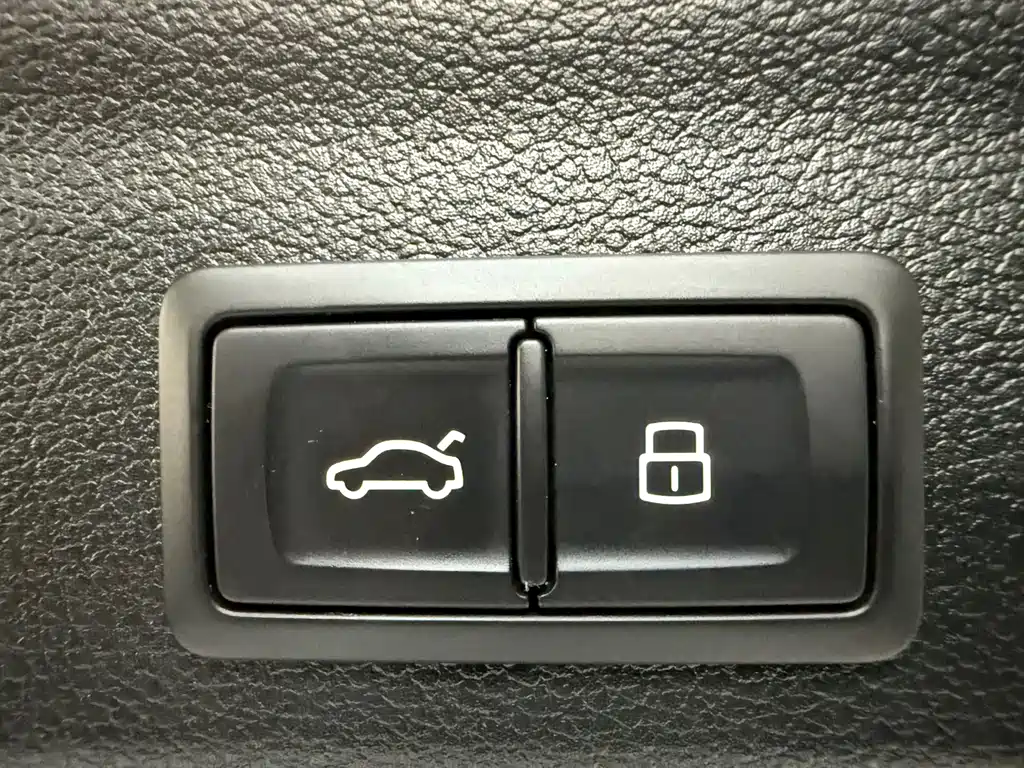 Audi Q3 2023 — фото 23