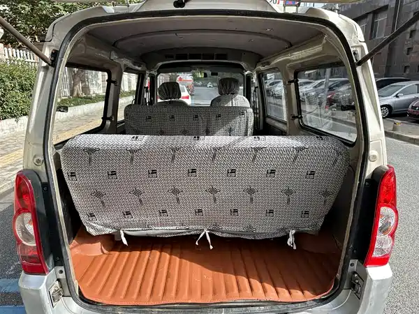 Wuling Rongguang 2014