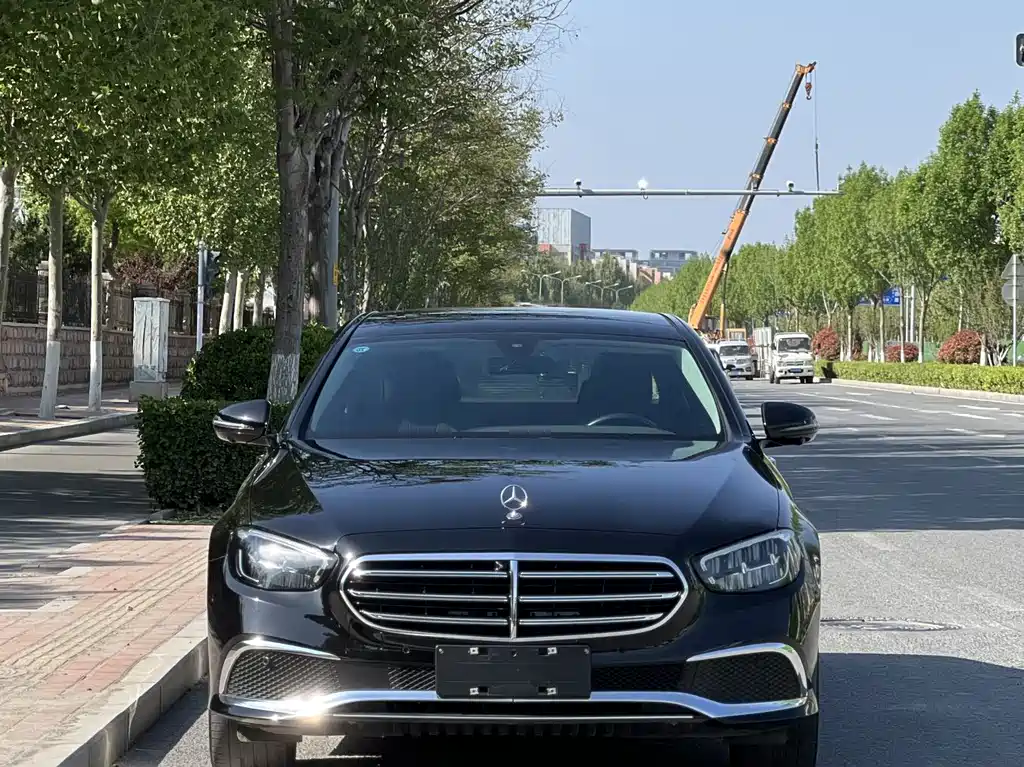 Mercedes-Benz E-Class 2021 — фото 2