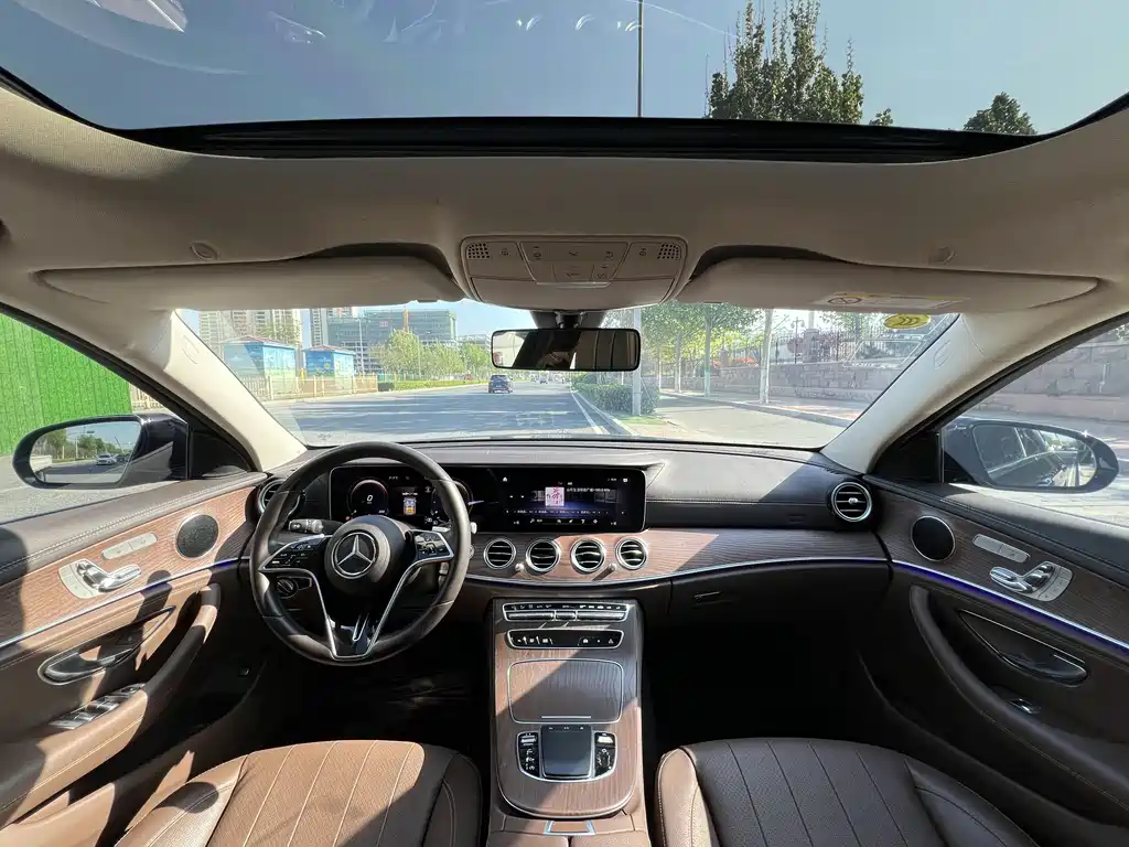 Mercedes-Benz E-Class 2021 — фото 10