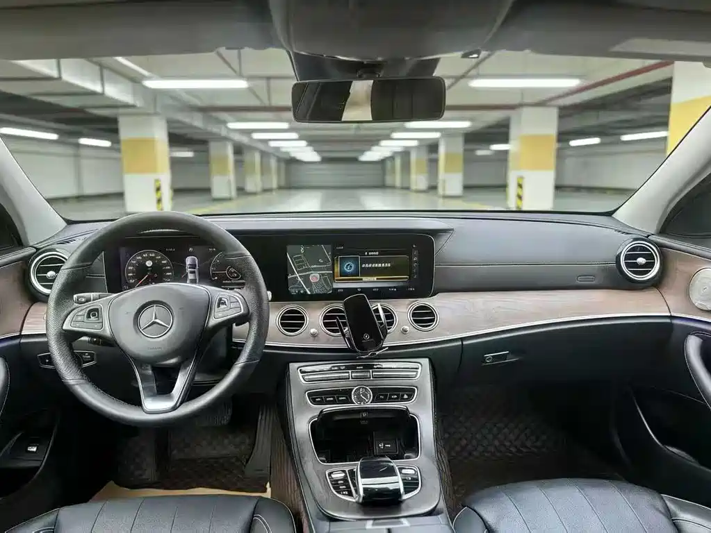 Mercedes-Benz E-Class 2016 — фото 8