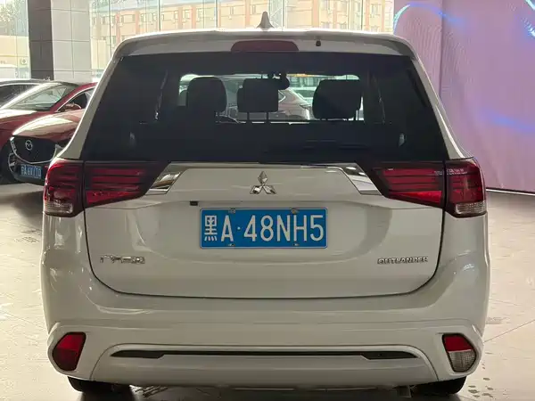 Mitsubishi Outlander 2022