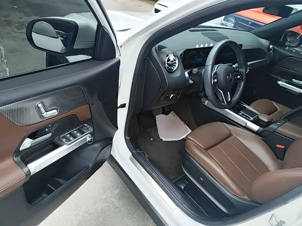 Mercedes-Benz GLB 2020 — фото 16