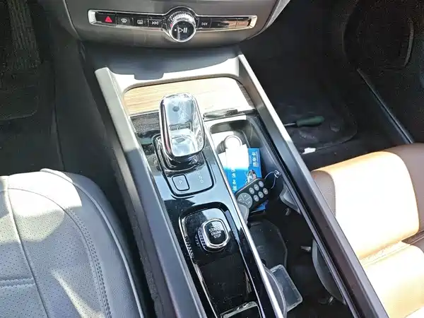 Volvo S60 2022