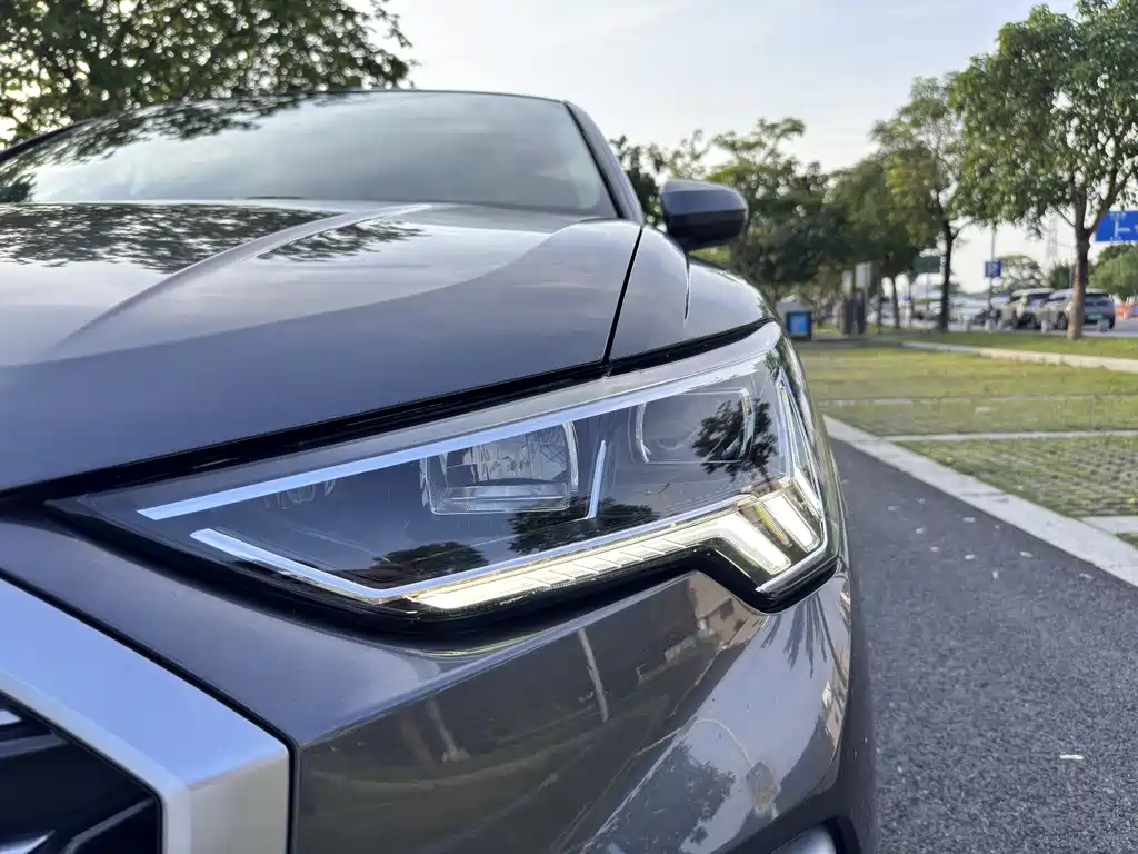 Audi Q3 Sportback 2021 — фото 18