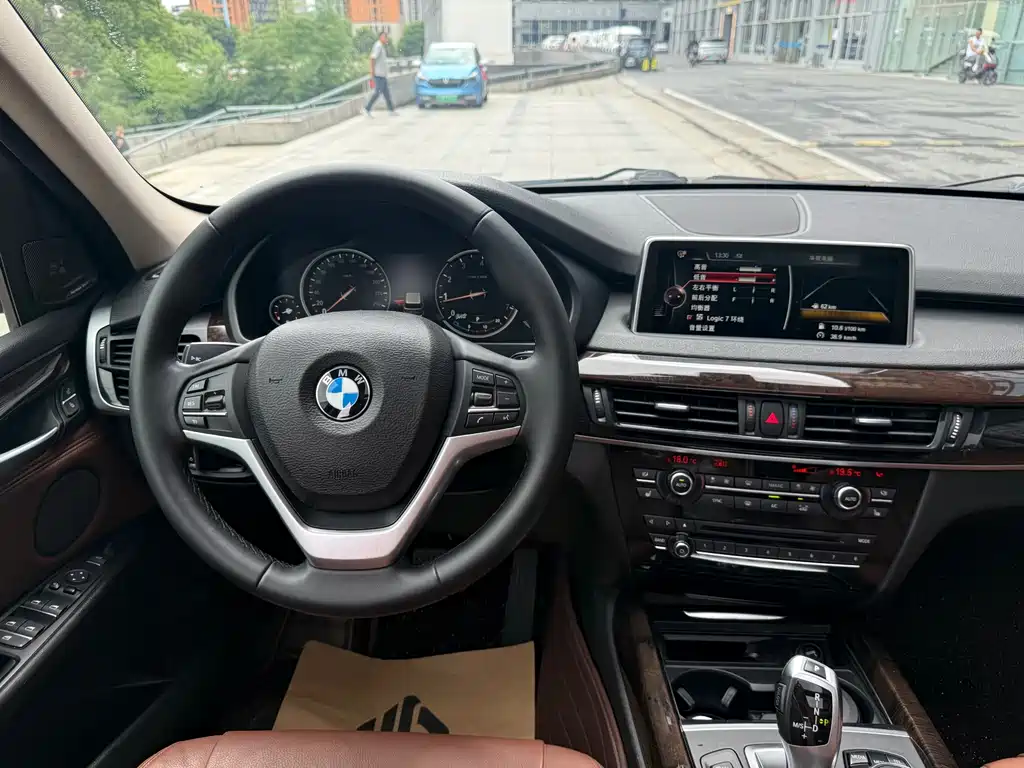 BMW X5 2016 — фото 15