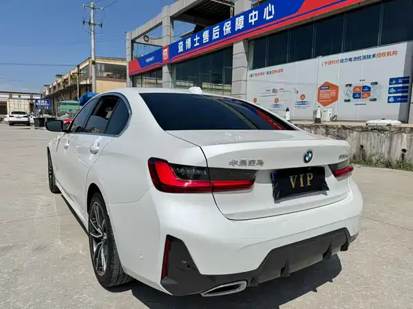 BMW 3 Series 2024