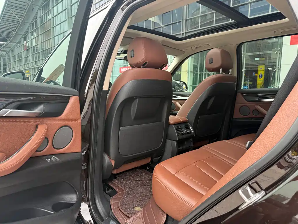 BMW X5 2016 — фото 17