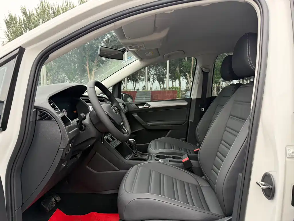 Volkswagen Touran 2024