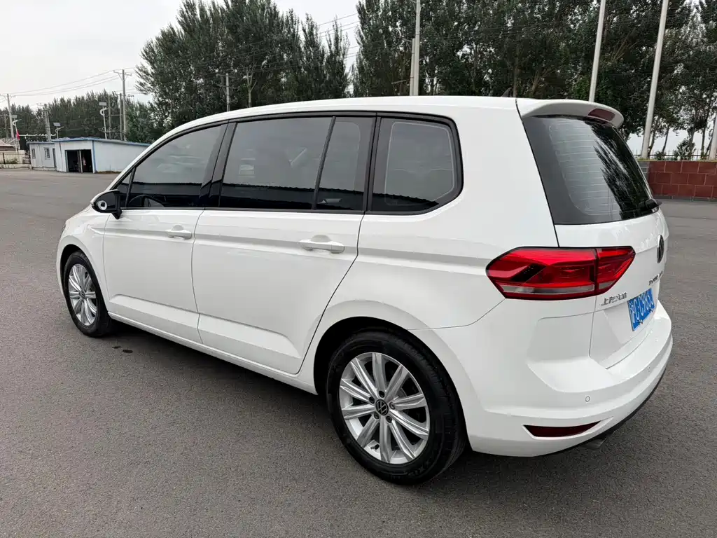 Volkswagen Touran 2024