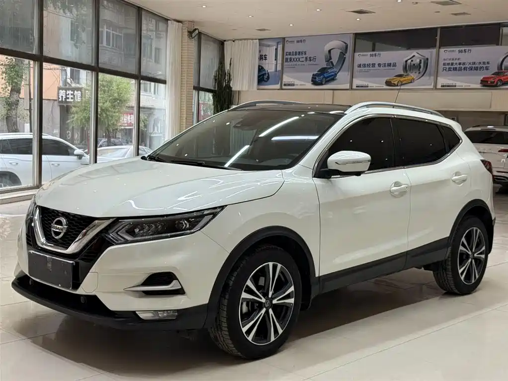 Nissan Qashqai 2023 — фото 1