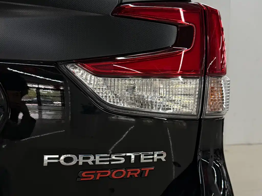 Subaru Forester 2025 — фото 25
