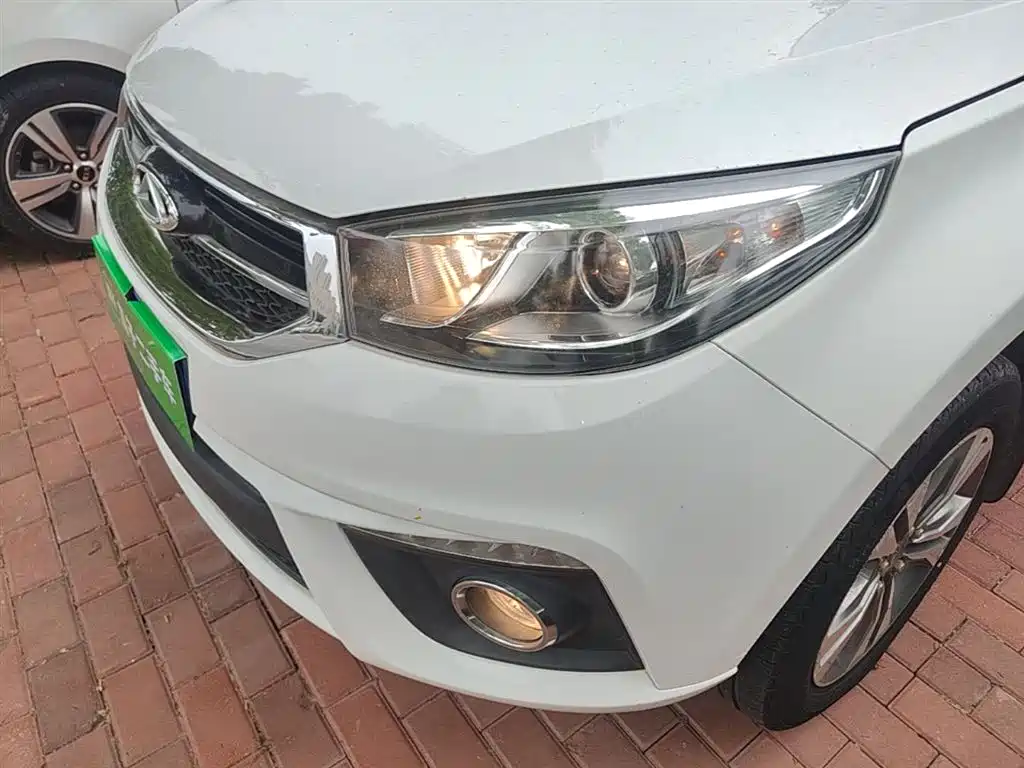 Chery Tiggo 3 2015 — фото 24
