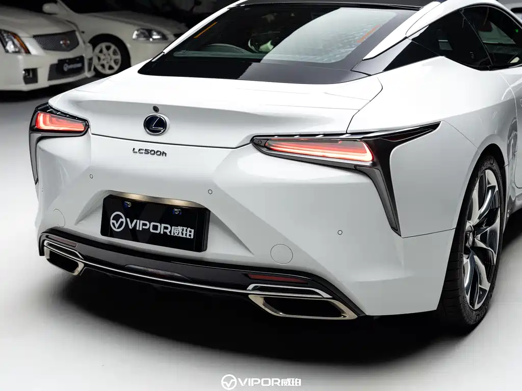 Lexus LC 2018 — фото 16