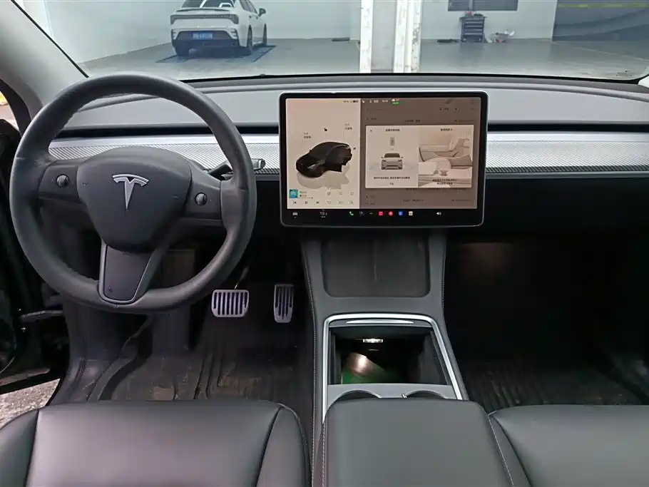 Tesla Model Y 2022 — фото 12