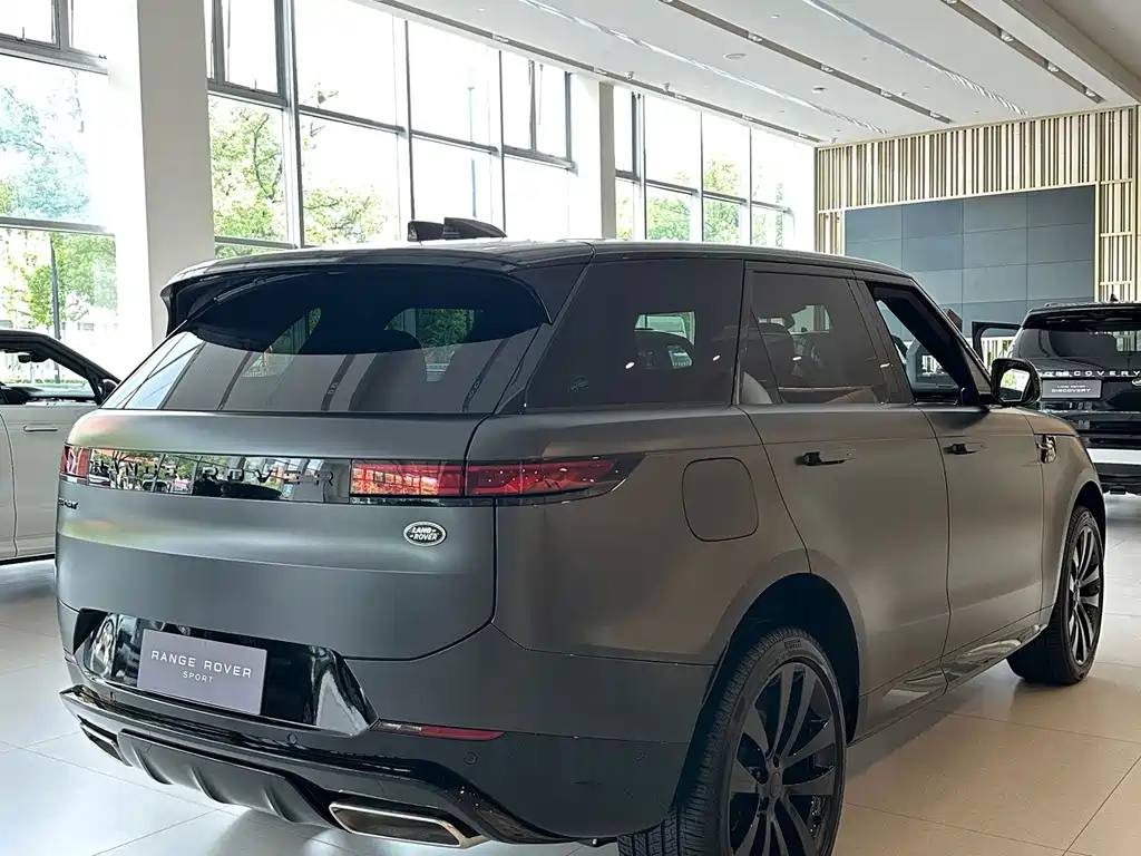Land Rover Range Rover Sport 2026 — фото 10