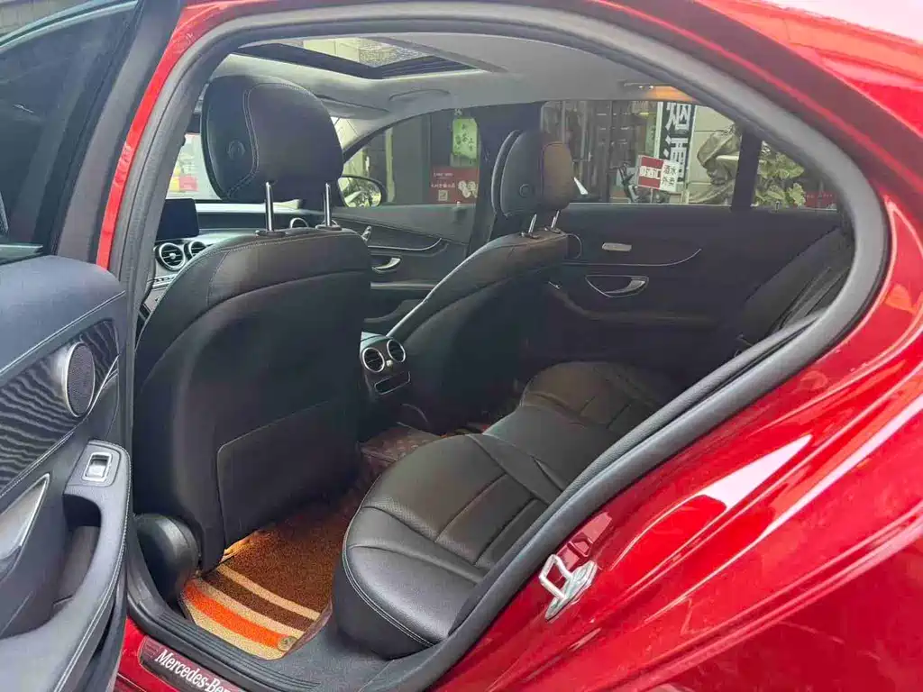 Mercedes-Benz C-Class 2020
