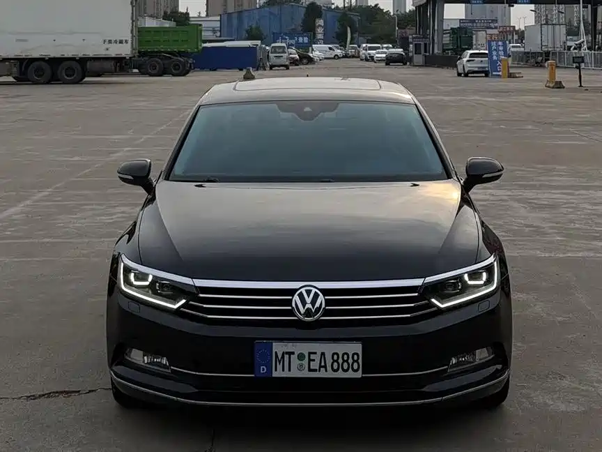 Volkswagen Magotan 2018 — фото 2