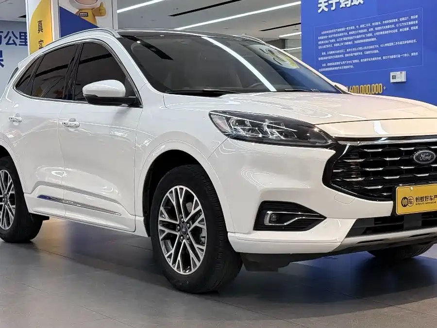 Ford Escape 2020 — фото 3
