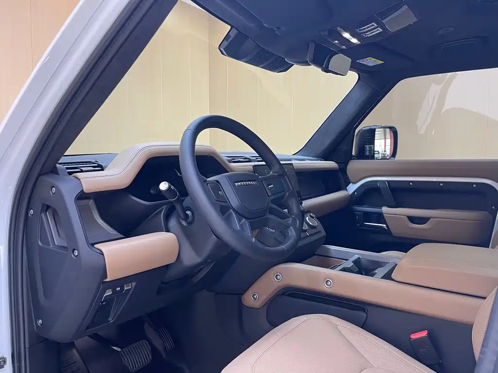 Land Rover Defender 2026 — фото 10