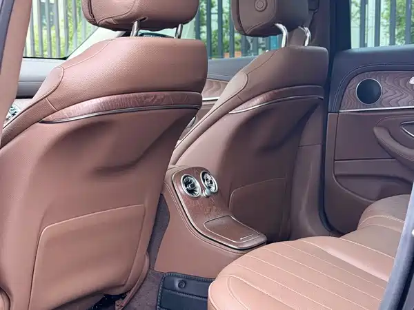 Mercedes-Benz E-Class 2023