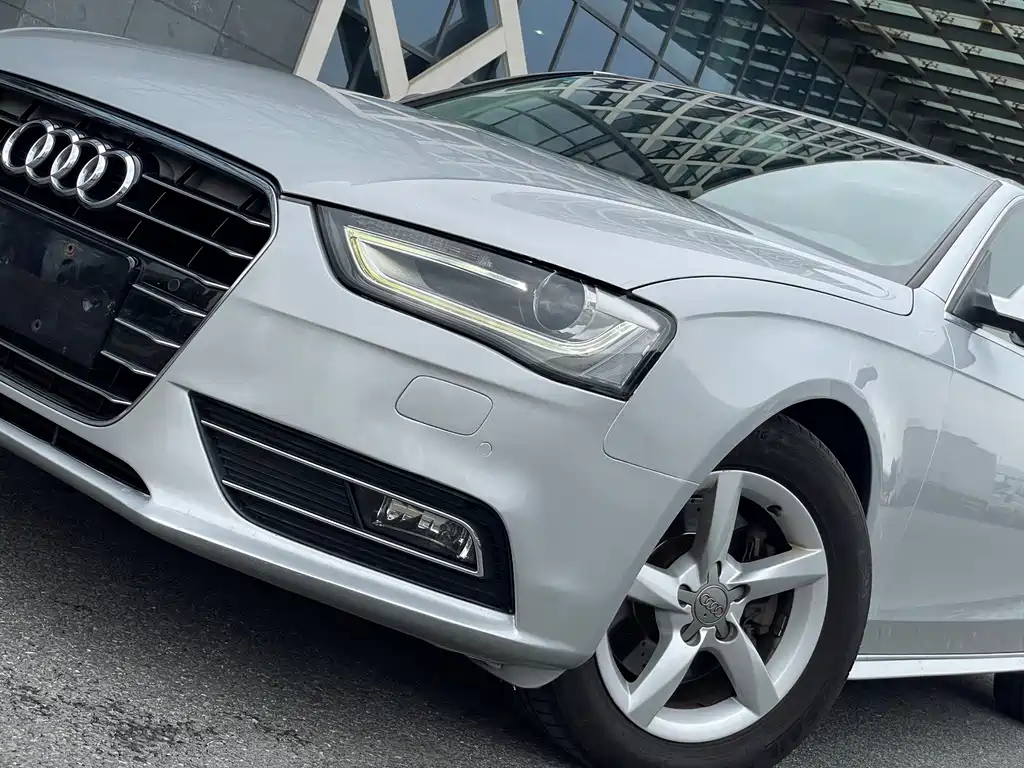 Audi A4L 2013 — фото 4