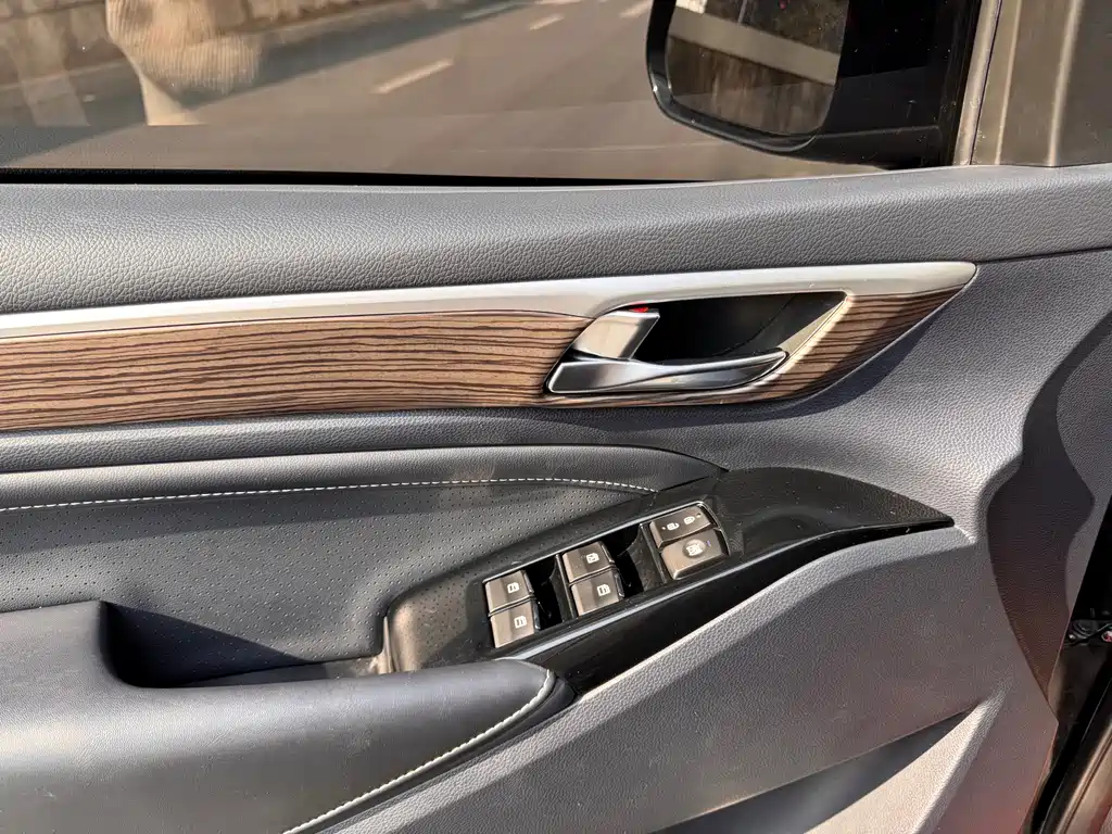 GAC Motor Trumpchi M8 2022 — фото 10