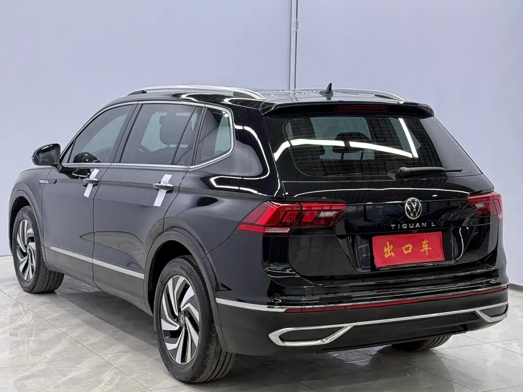Volkswagen Tiguan L 2023 — фото 6
