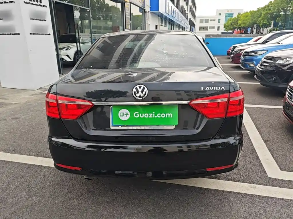 Volkswagen Lavida 2015