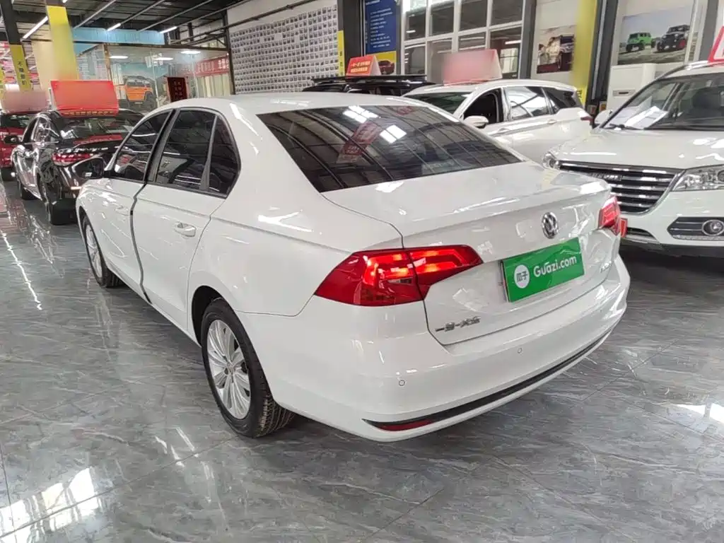 Volkswagen Bora 2023