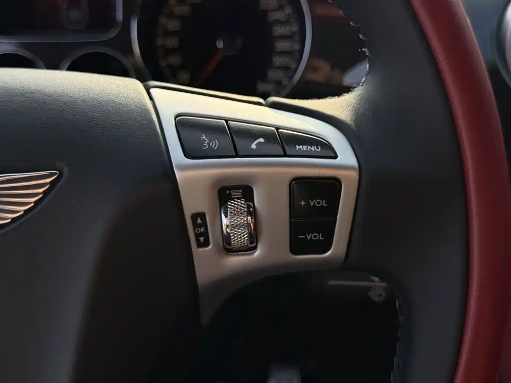 Bentley Continental 2011 — фото 19