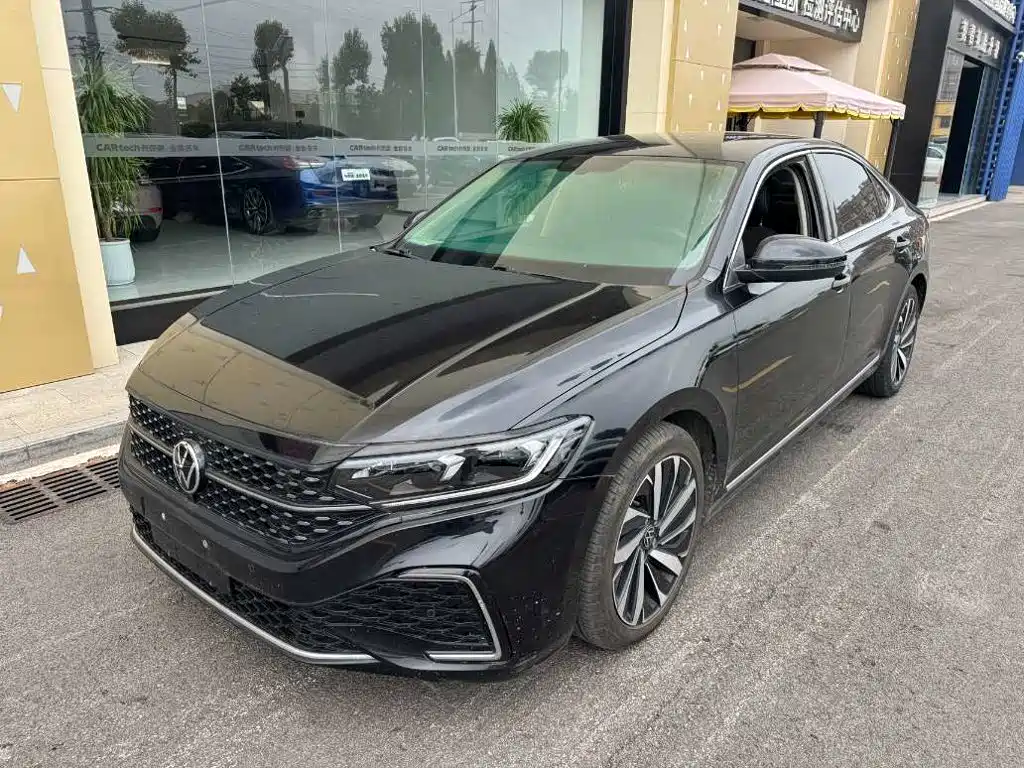 Volkswagen Passat 2022